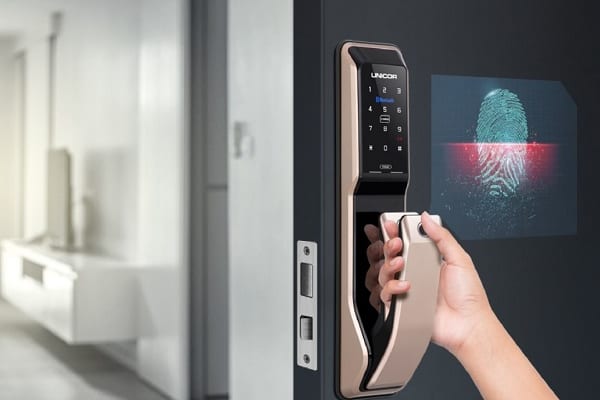 khóa vân tay Nha Trang